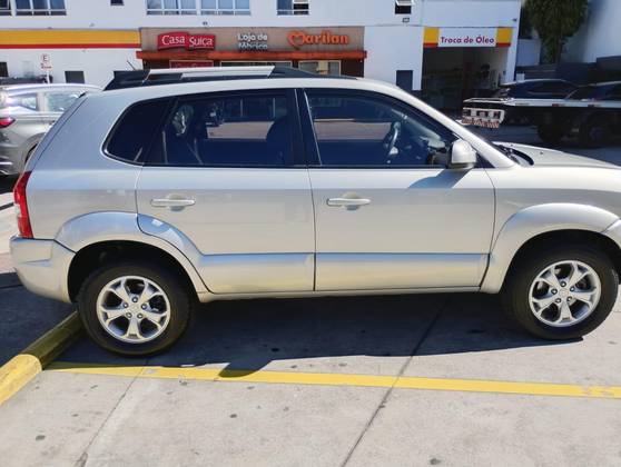 HYUNDAI TUCSON 2.0 MPFI GLS 16V 143CV 2WD GASOLINA 4P AUTOMÁTICO